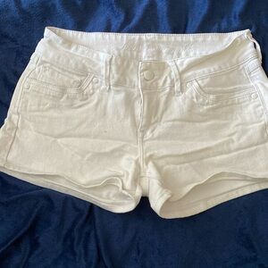 Delia’s white jeans shorts
